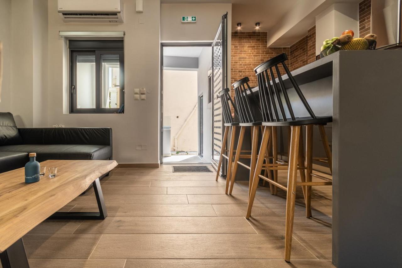 Mos Luxury City Suites - The R Suite Χανιά Εξωτερικό φωτογραφία