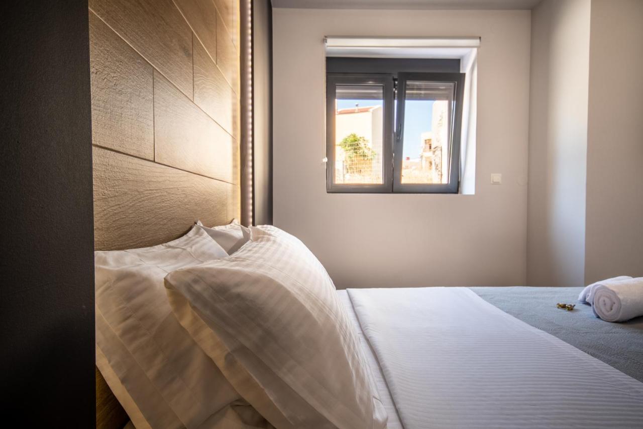 Mos Luxury City Suites - The R Suite Χανιά Εξωτερικό φωτογραφία