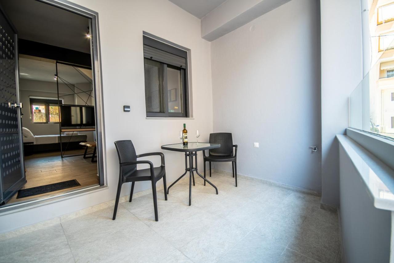 Mos Luxury City Suites - The R Suite Χανιά Εξωτερικό φωτογραφία