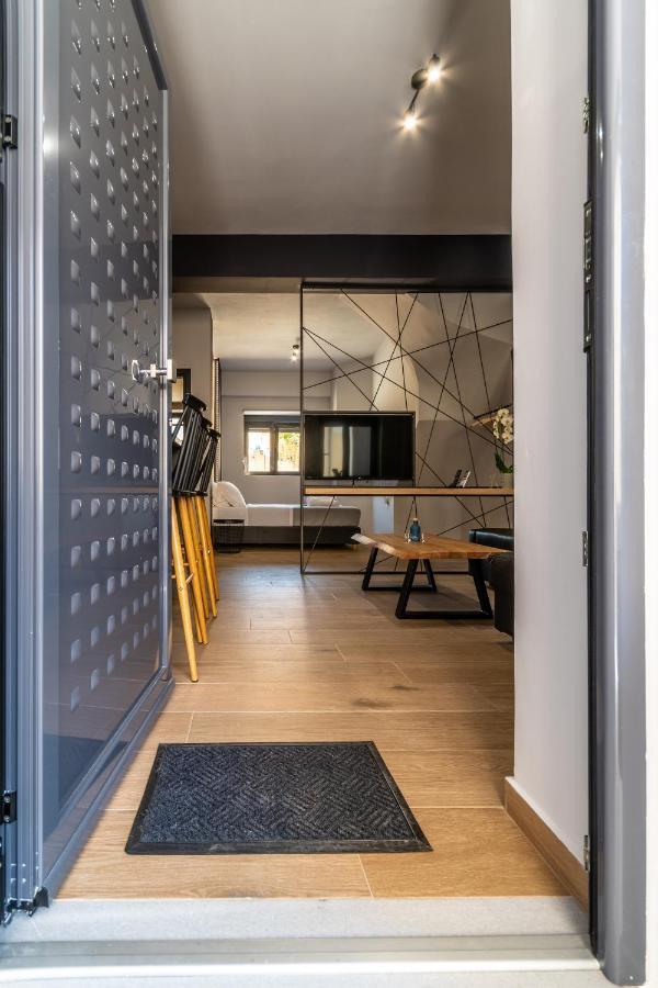 Mos Luxury City Suites - The R Suite Χανιά Εξωτερικό φωτογραφία