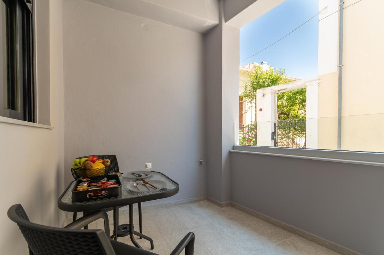 Mos Luxury City Suites - The R Suite Χανιά Εξωτερικό φωτογραφία