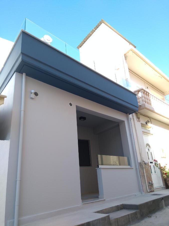 Mos Luxury City Suites - The R Suite Χανιά Εξωτερικό φωτογραφία